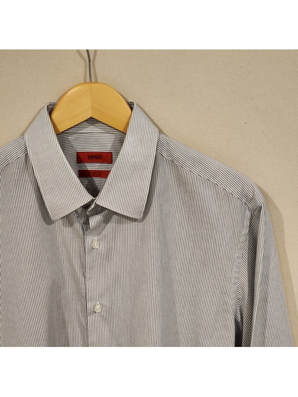 Hugo Boss Regular Fit Easy Iron Button Down 16.5
